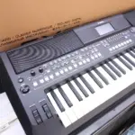 Yamaha PSR SX600 keyboard