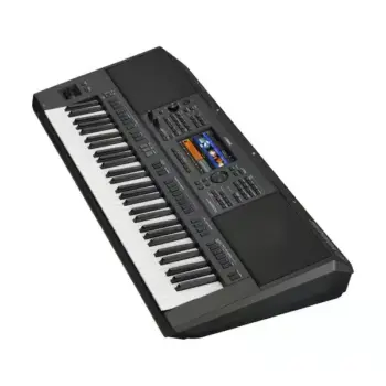 Yamaha PSR SX900 keyboard
