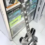 Gibson-jazz-Guitar.webp