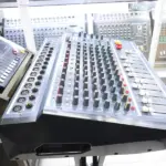 Mackie YA 1202 USB