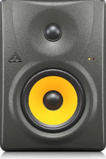Behringer Truth B1030A