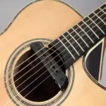 Guitar-pick-up-2.webp