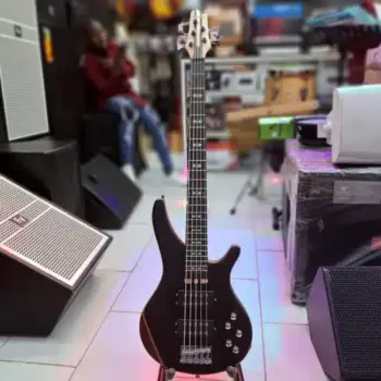 Ibanez Active 5 Strings Guitar