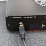 Behringer-UMC202HD-USB-Audio-interface-2.webp
