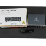 Behringer-UMC202HD-USB-Audio-interface-2.webp