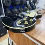 gibson-guitar-1.webp