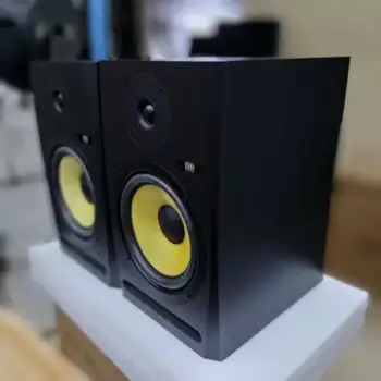 KRK rokit M6 studio monitor