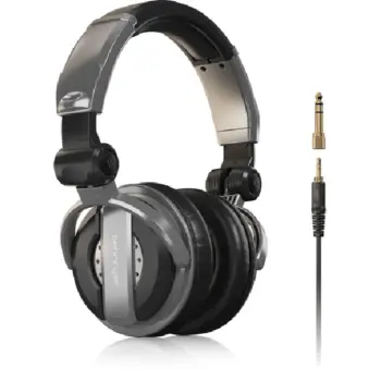 closed-back headphones