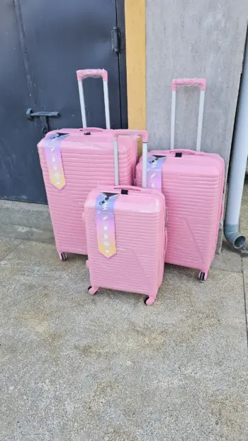 3 in 1 Luxurious Unbreakable PP Suitcase Set