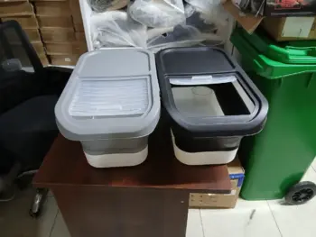 Collapsible Cereal Storage Container