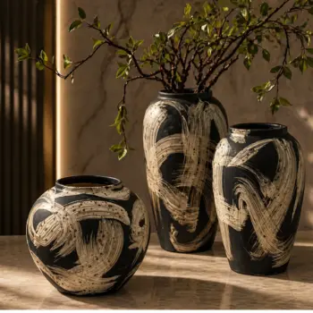 Artistic Black & White Vase Set