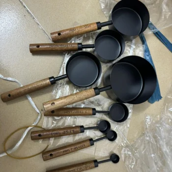 baking measuring cups